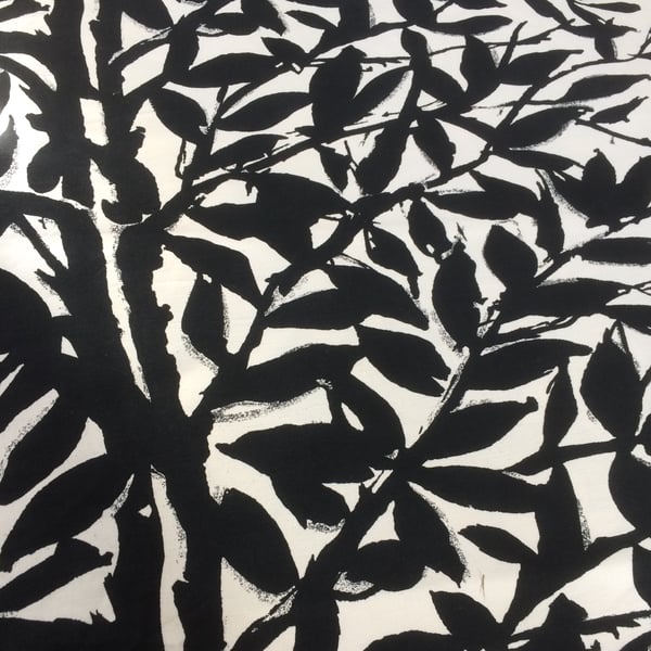 Monochrome  RAMEE Black and White 50s Leaf Vintage fabric Lampshade