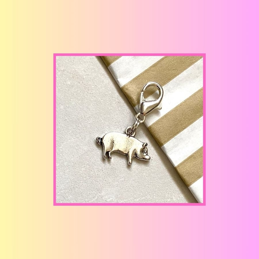 Pig clip on charm, zipper pull or use a knitting or crochet accessory