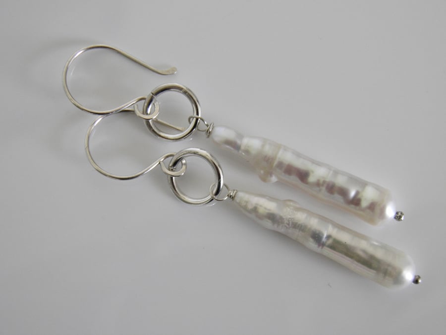 Pearl Earrings in Sterling Silver 