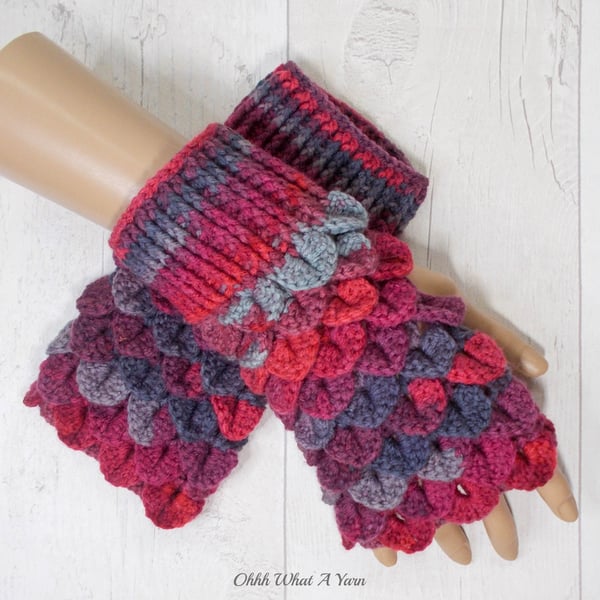Crochet gloves. Red and grey dragon scale gloves. Fingerless gloves. 
