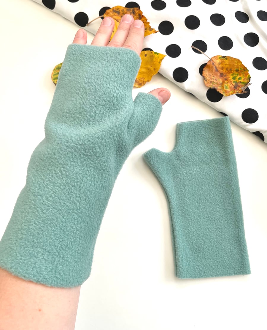 Fingerless arm warmer mittens Soft cosy winter fleece gloves for women 