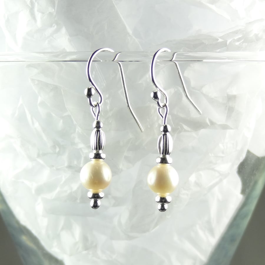 Freshwater pearl drop earrings, sterling silver, 6mm, in a gift box 