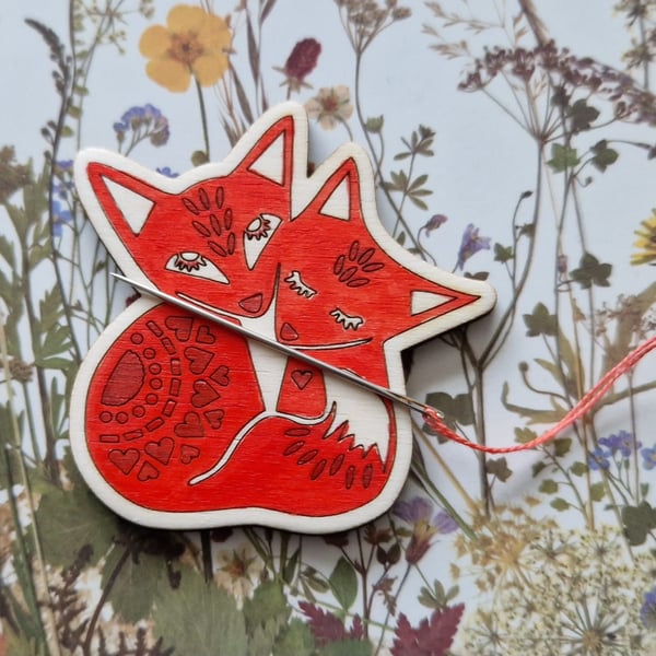 Wooden Needle Minder Cuddling Foxes 