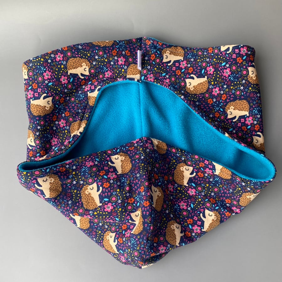 Blue hedgehogs bonding scarf for hedgehogs and small pets. Fleece lined.