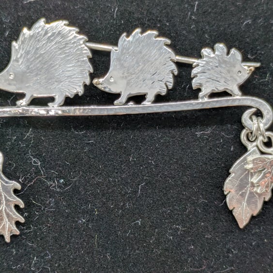 Sterling silver hedgehogs brooch, Hedgehog jewellery, Artisan brooch