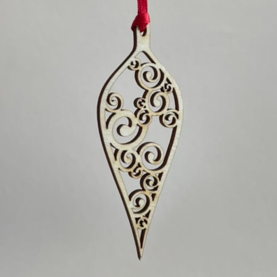 Mini wooden swirl bauble