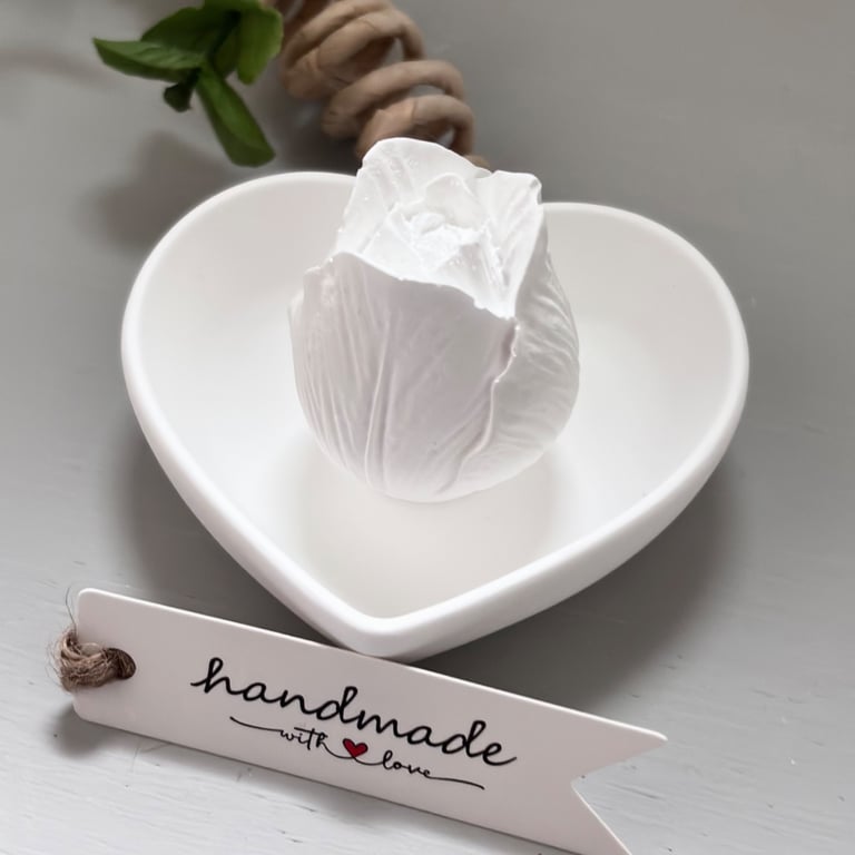White Tulip Essential Oil Fragrance Diffuser - Eco Friendly Clay
