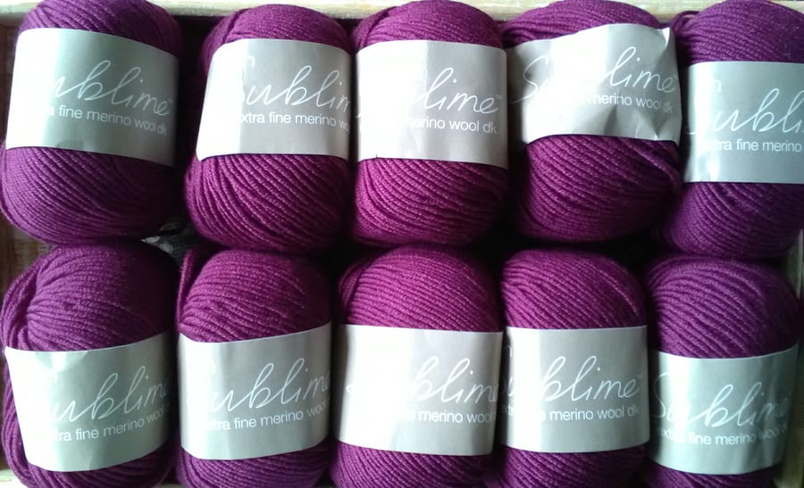 50g SUBLIME EXTRA FINE MERINO DK in Blackcurrant