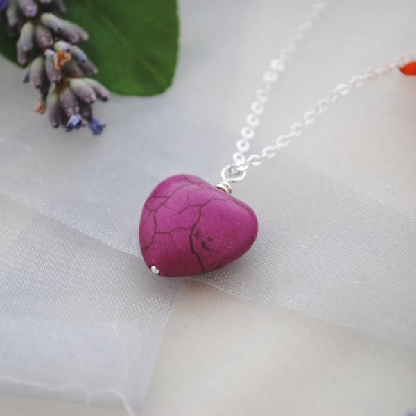 Purple heart pendant silver necklace
