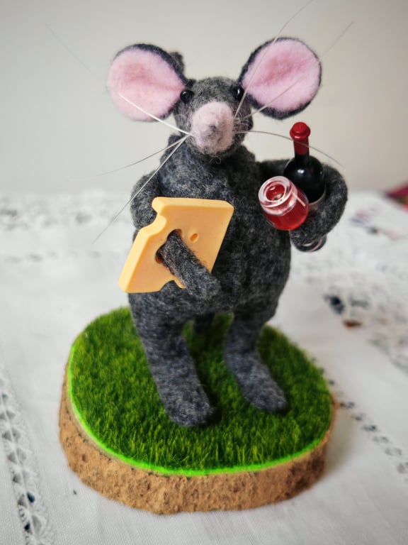 Cheese 'n' Wine Mouse