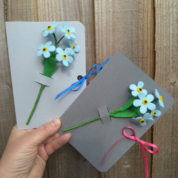 Medium Felt Flowers Card - Forget-Me-Not
