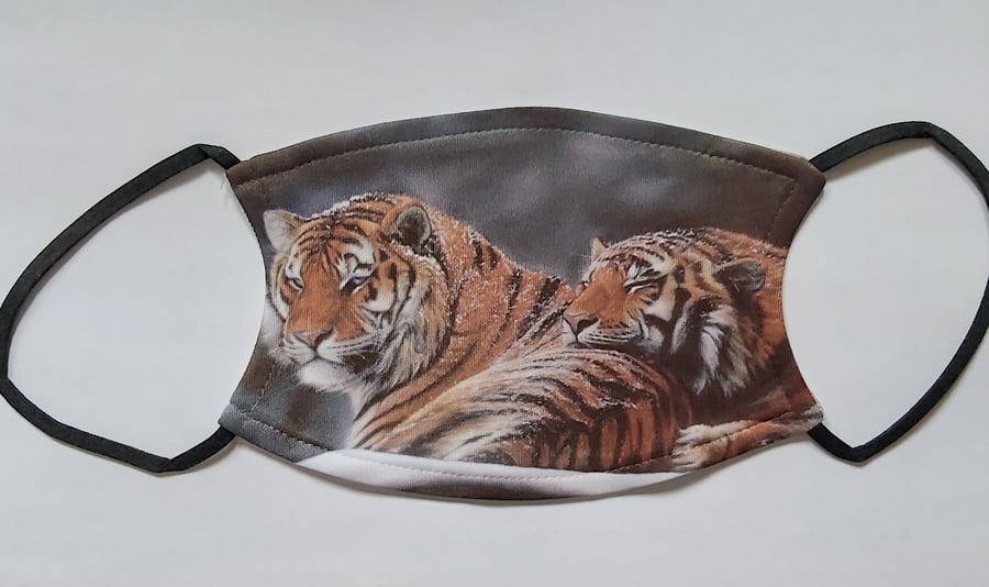 Tigers face covering mask with 2 free carbon filters Adult