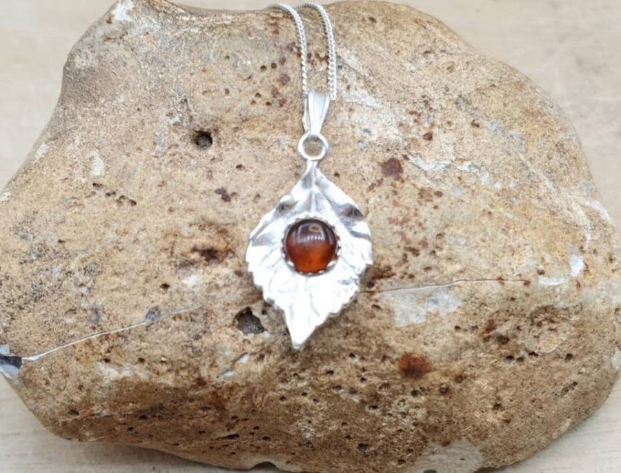 Amber Leaf pendant necklace. 925 sterling silver