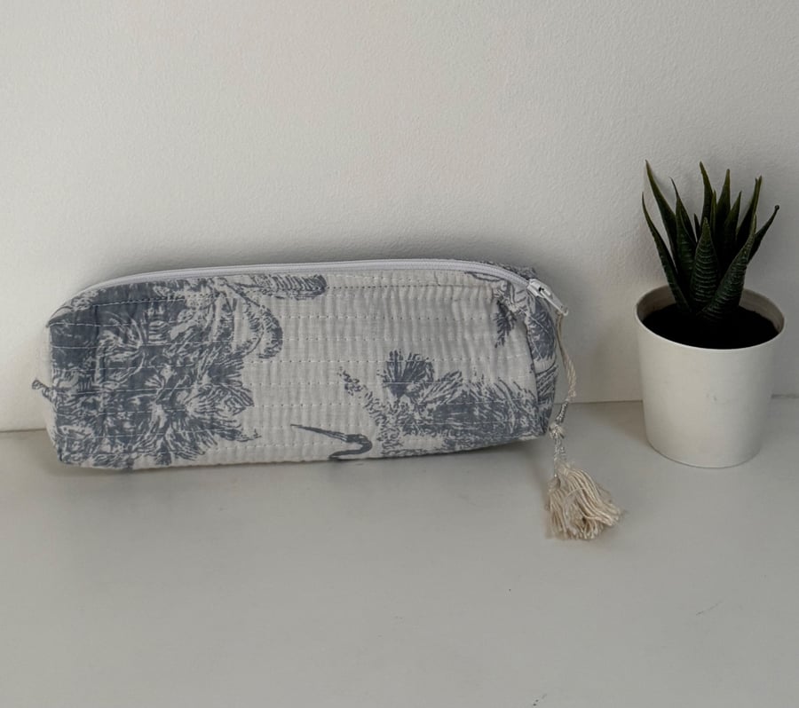 Quilted Floral Pouches, Handmade Cotton Makeup Bags, Tassel Detail