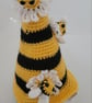 Daisy, Bee Gonk, crocheted 