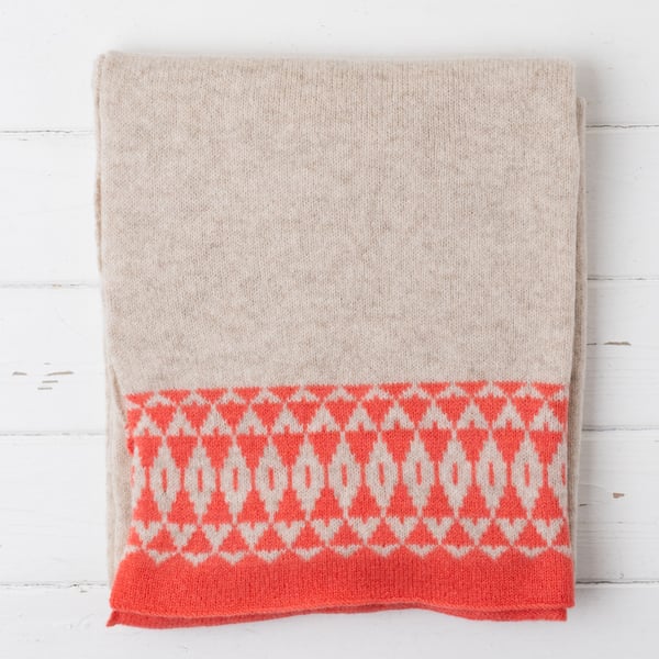 Mirror knitted wrap - linen and coral