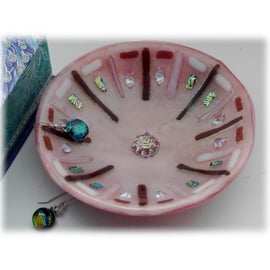 Fused Glass Bowl Round 12cm Pink Dichroic 038