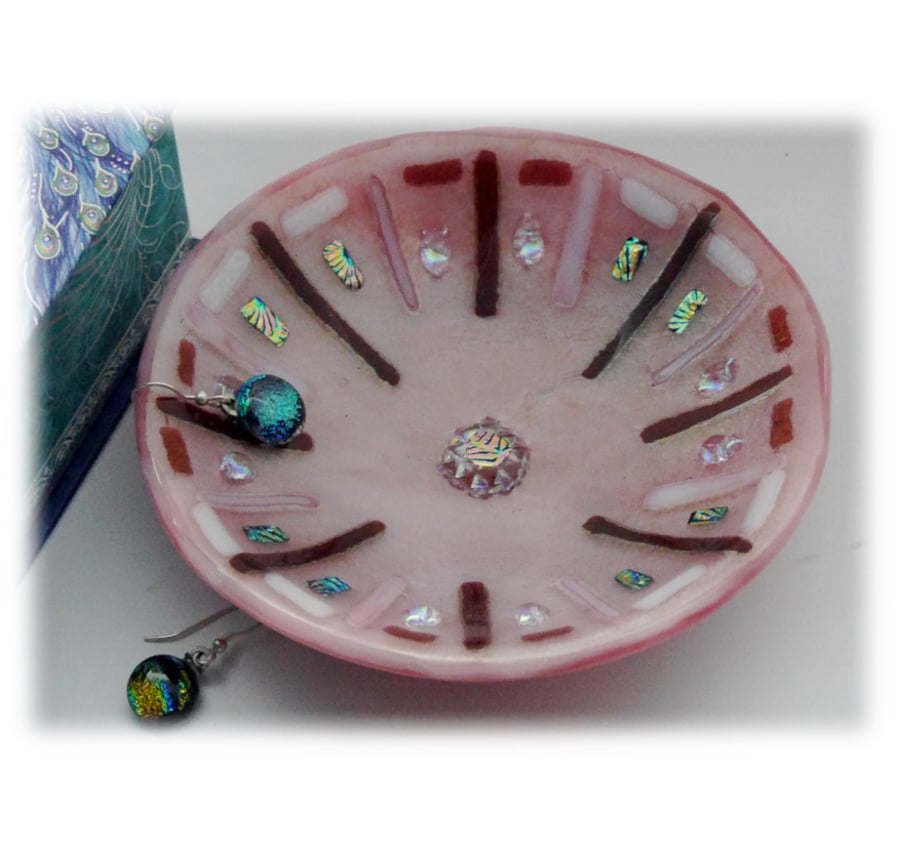 Fused Glass Bowl Round 12cm Pink Dichroic 038