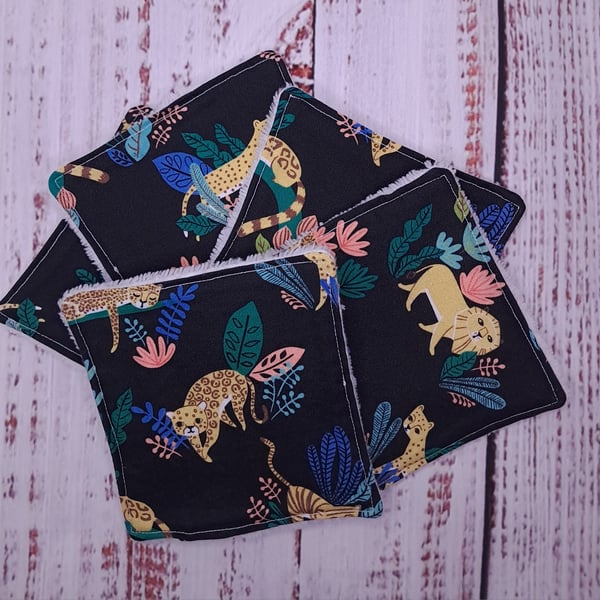 Reusable face wipes made from bamboo and cotton - set of 5 exotic cat design