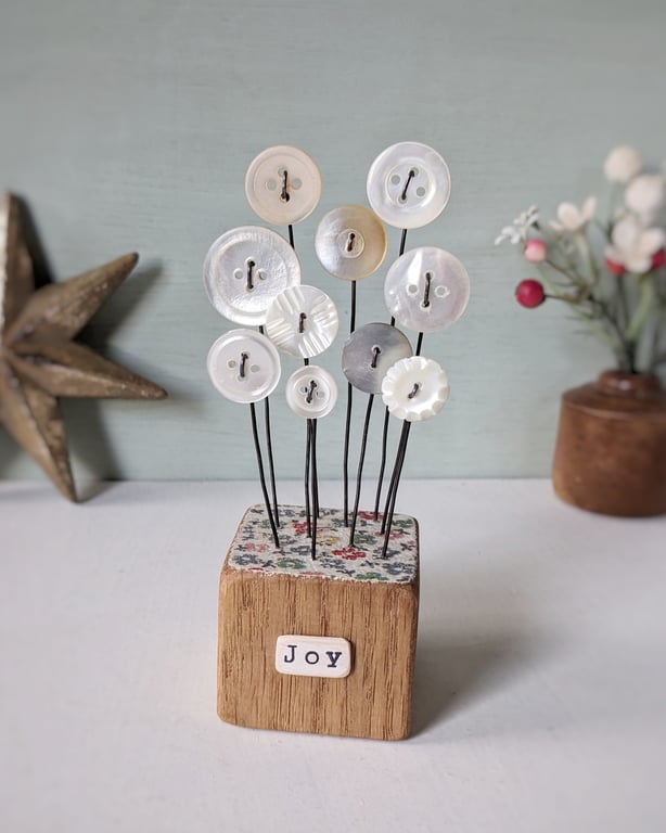 Mother of Pearl Buttons in a Wood Block 'Joy'