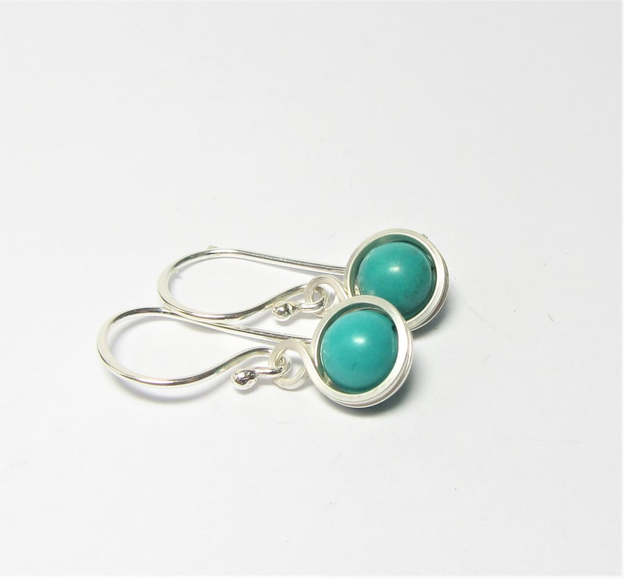Short drop earrings - sterling silver earrings - bead earrings