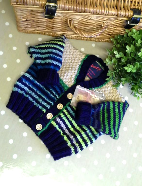Designer Baby Boy's Hand Knitted Cardigan  3-9  months size