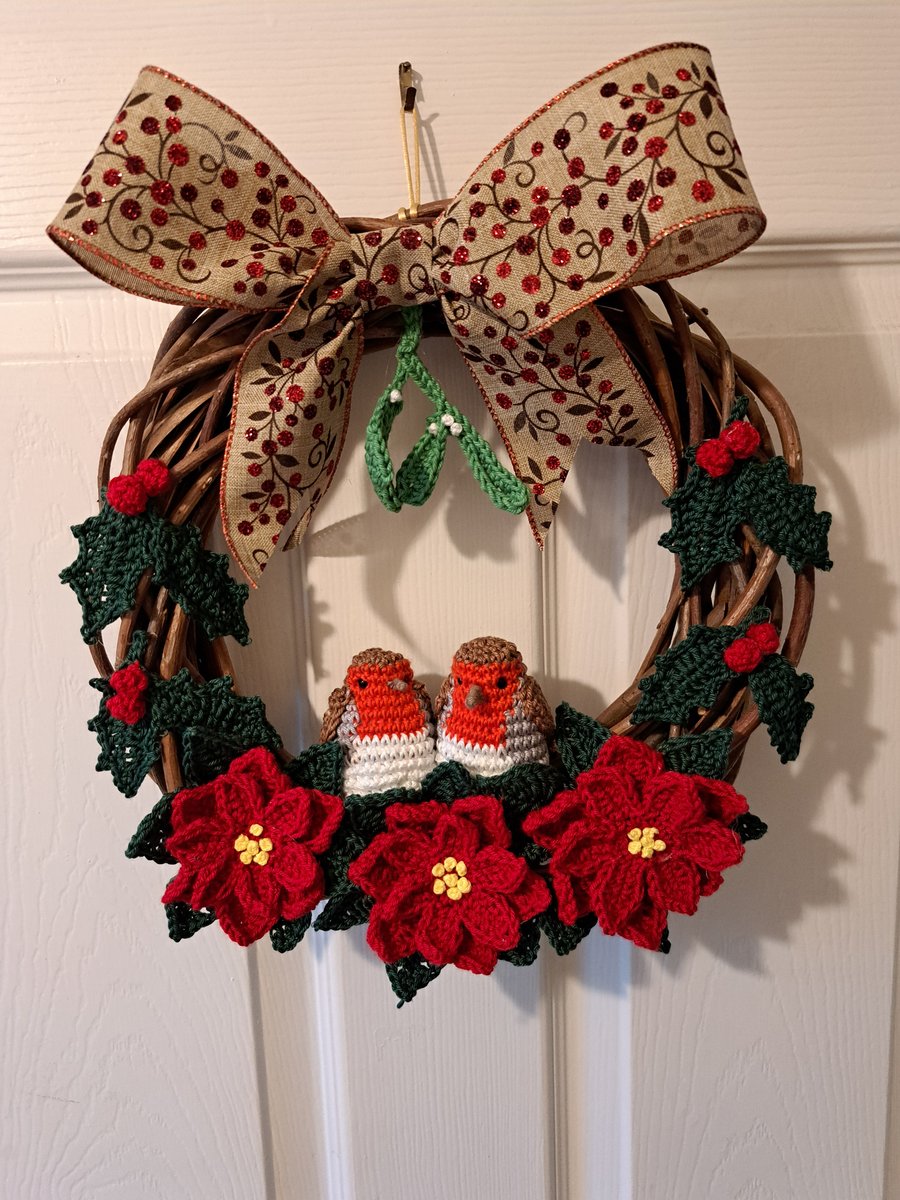 Cosy Robin Wreath