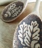 Three pyrography acorn & oak leaf wooden spoons - Image 5