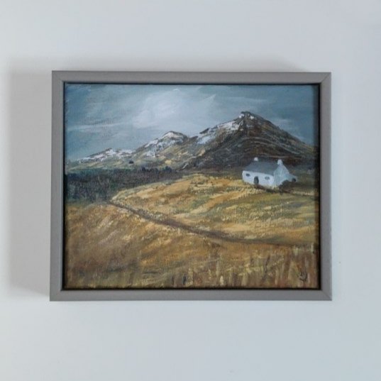 Tyddyn, Welsh cottage near mountains, autumn landscape