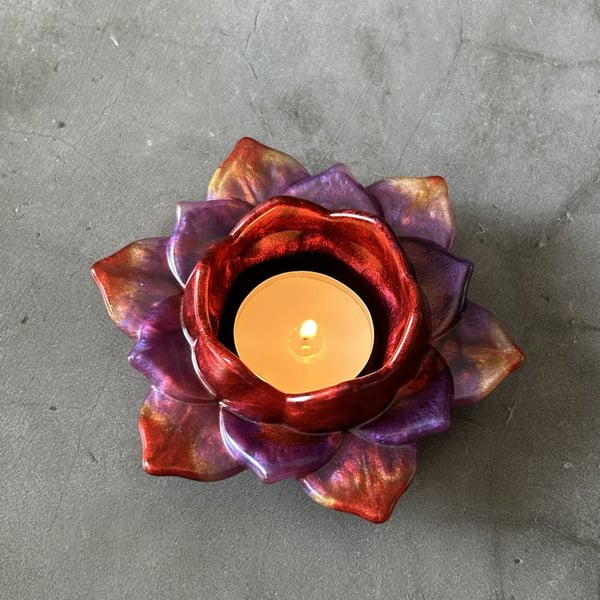 Lotus Flower Tealight Holder in Red