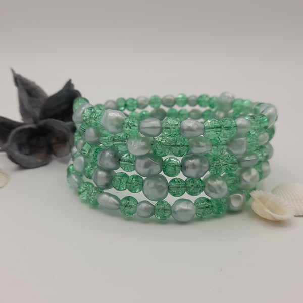 Glass green and faux pearl memory wire bracelet