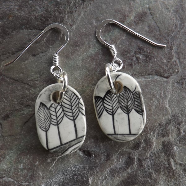 Trees ceramic and sterling silver drop earrings in black and white