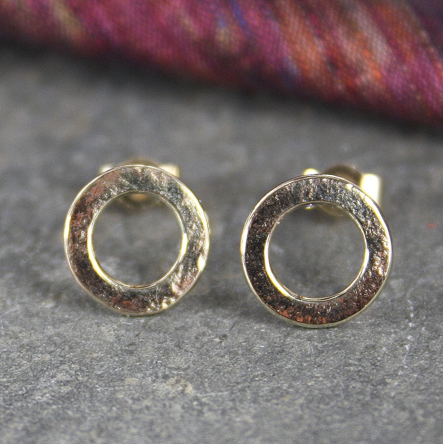 9ct gold circle stud earrings