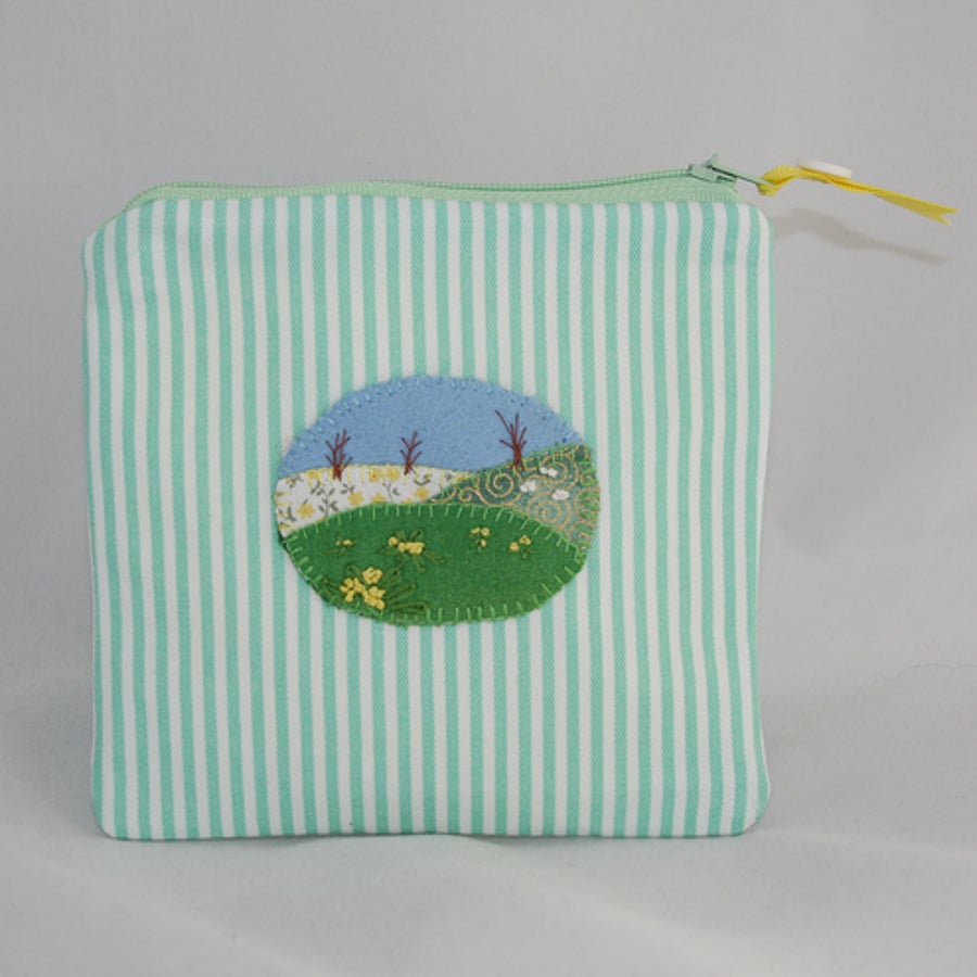 Primrose Meadow - Green Purse