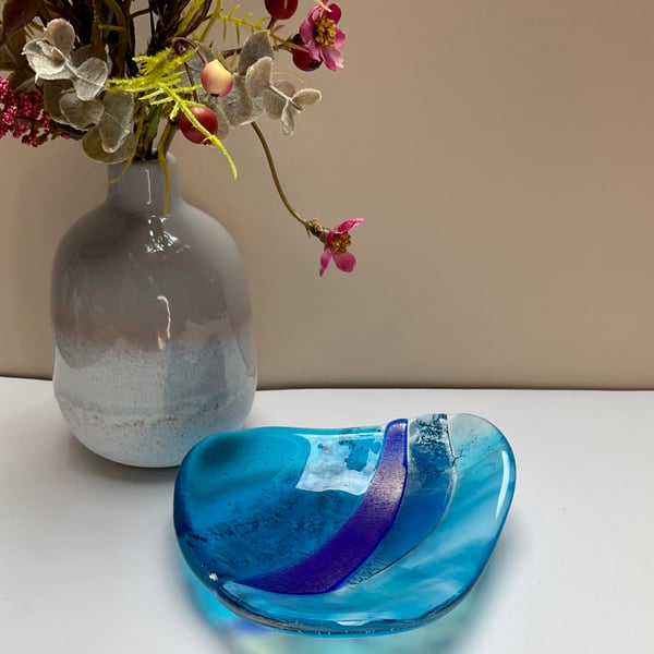 Fused glass trinket dish