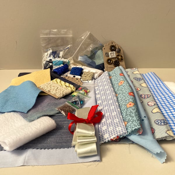 Slow Stitching fabric inspiration textile kit, Ref 01, mindful stitching pack