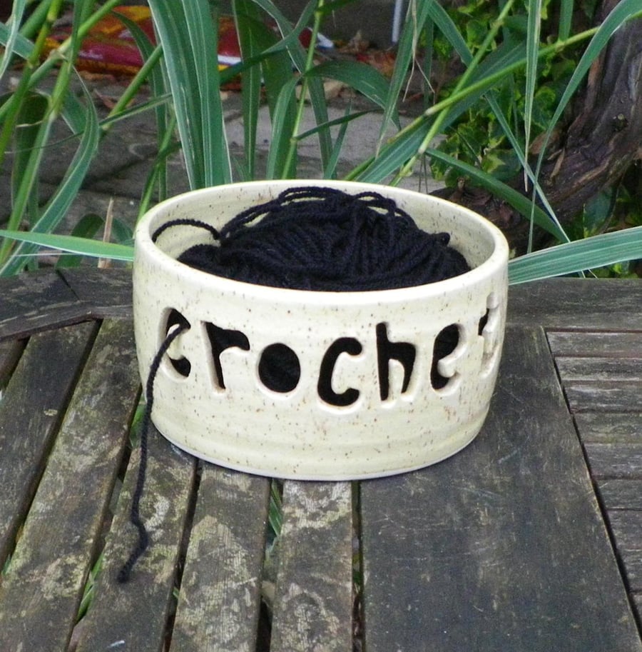 Crochet knitting wool yarn bowl ceramics pottery ceramic