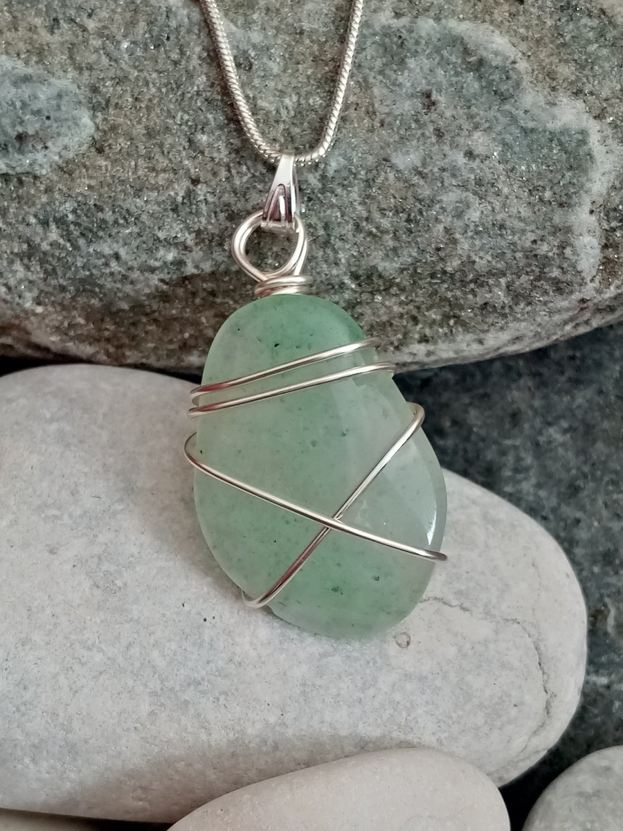 Wire-wrapped natural Aventurine Tumble Stone 