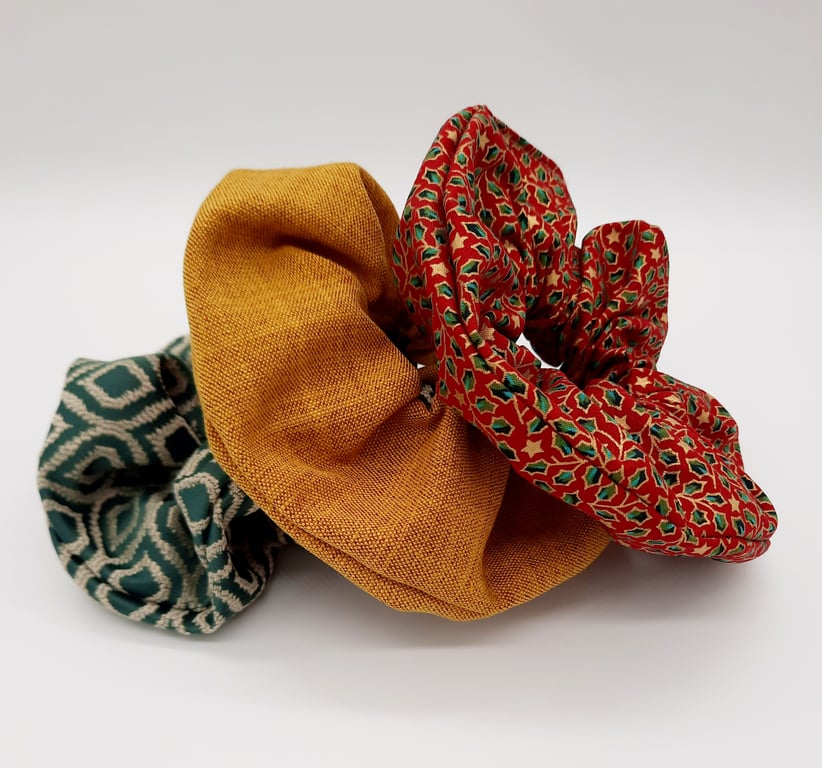 Large scrunchie set, Christmas theme. 