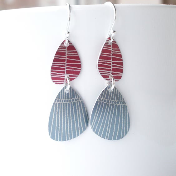 Pebble shaped mid century style red drop earrings