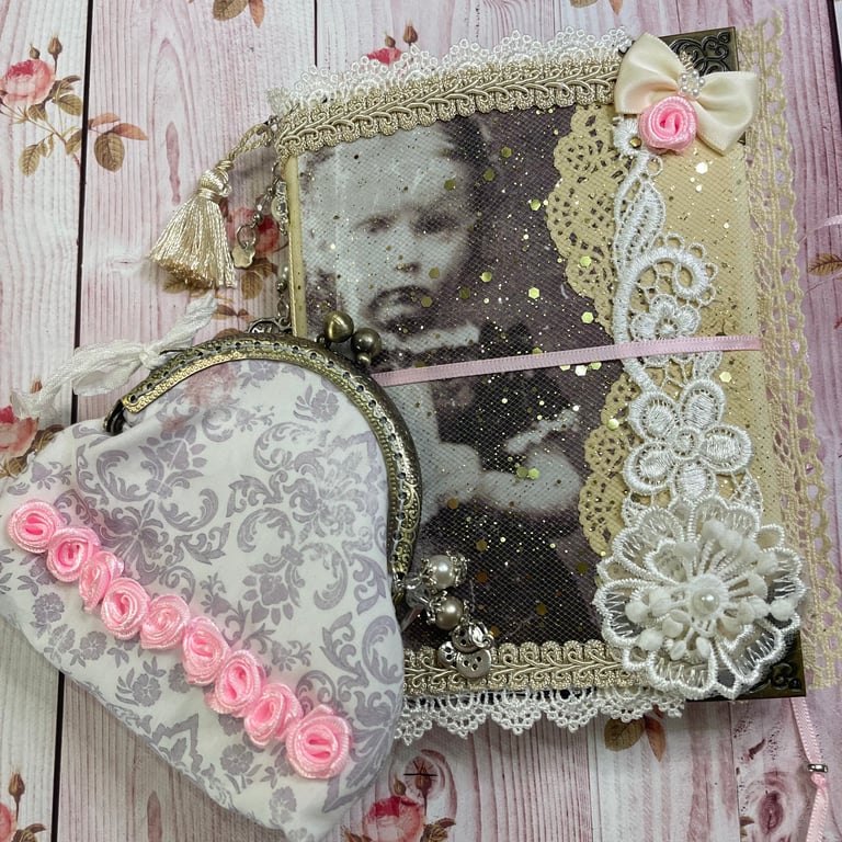 Journal - Lady Grey Journal and coin purse by Carolee Crafts PB10 - 0003