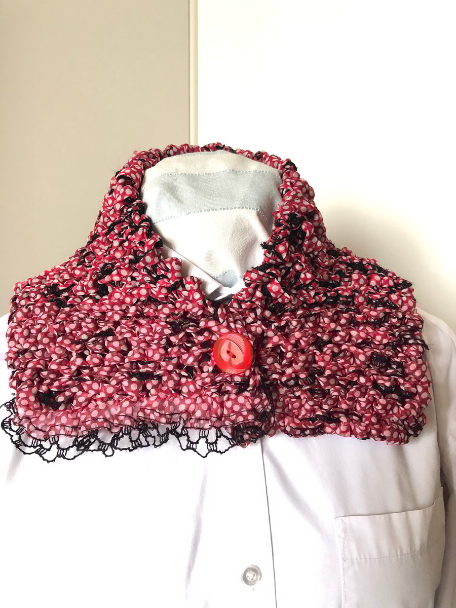 Crochet Scarf Neck Warmer Red White Black Vintage Inspired