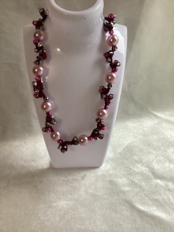 Choker, pink pearls beads necklace ,crochet necklace 
