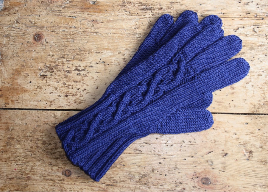 Women's Merino Wool Gloves with cable pattern - French Navy - blue
