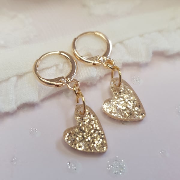 Gold Glitter Resin Heart Dangle Earrings