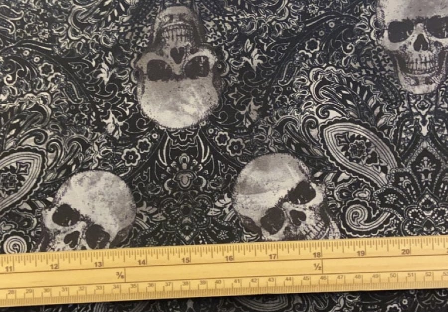 Fat Quarter Wicked Skull Pattern Black 100% Cotton Quilting Fabric