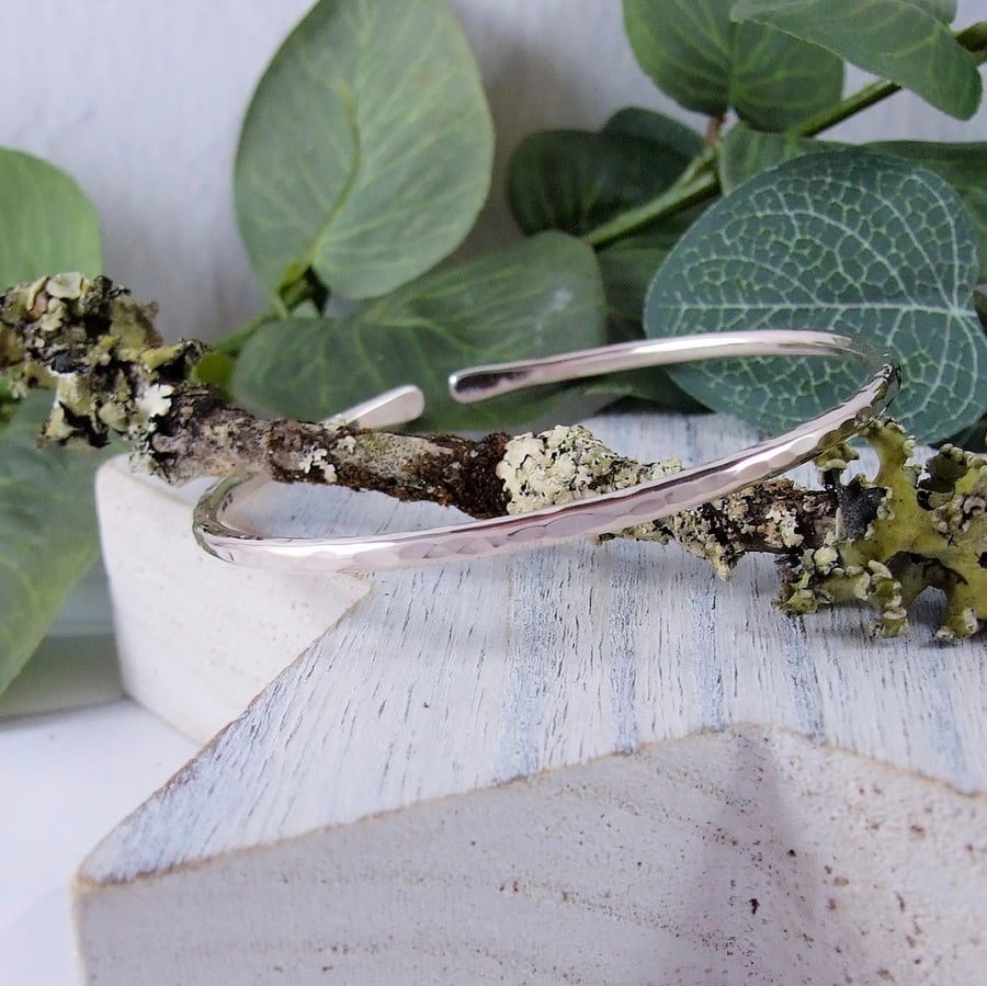 Sterling Silver Bangle. Hammered Finish, Fits Size Medium 20cm 