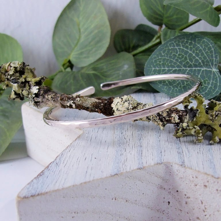 Sterling Silver Bangle. Hammered Finish, Fits Size Medium 20cm 