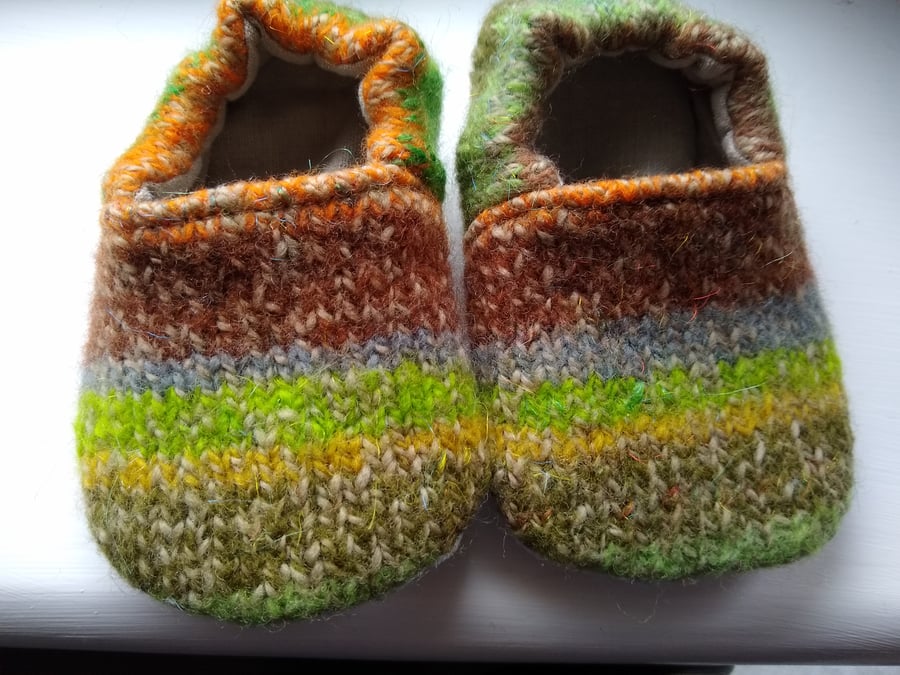 Handmade Childrens slippers or indoor shoes UK Size 4 (12-18 months) 