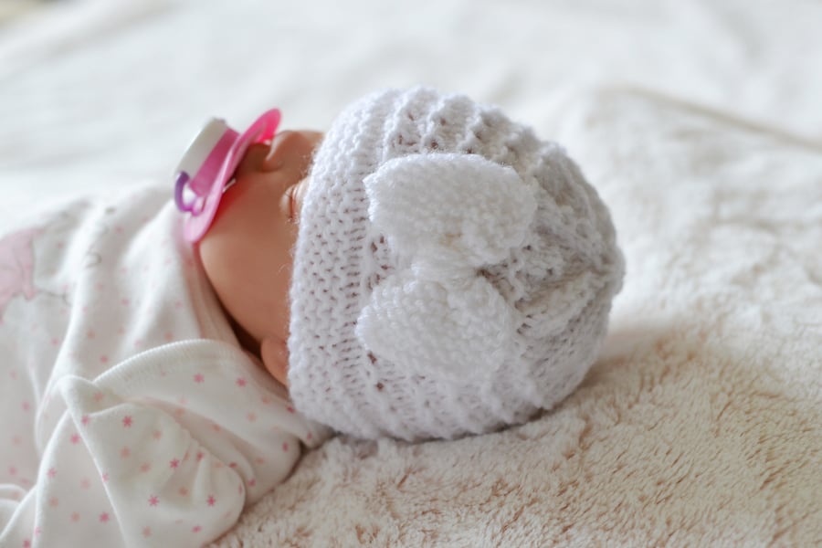 White Prem, Early Baby Reborns Knitted Bow Hat